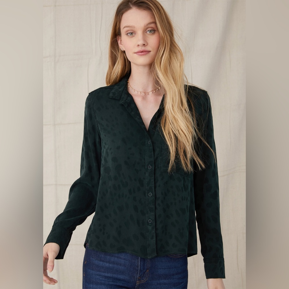 Bella Dahl button down | size M